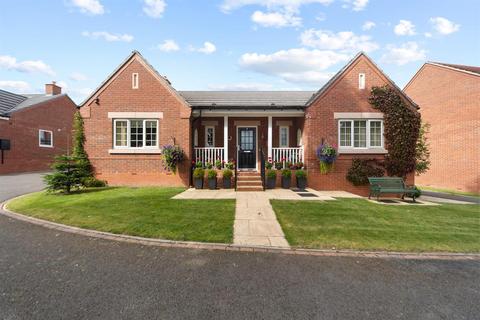 3 bedroom bungalow for sale, Malvern Oaks Close, Cradley, Malvern, WR13 5NE