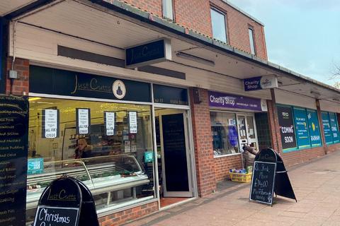 Retail property (out of town) to rent, M Rainham, Rainham ME8