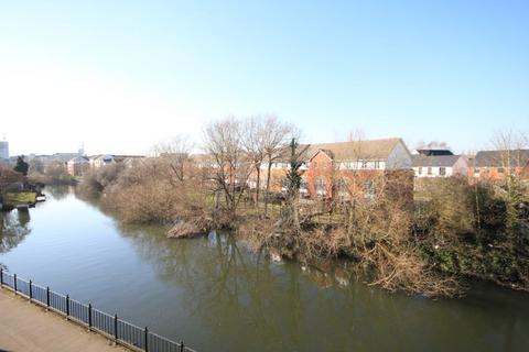 66 Avon Place, Reading, RG1 3LA