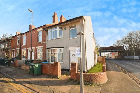 4 bedroom end of terrace house for sale