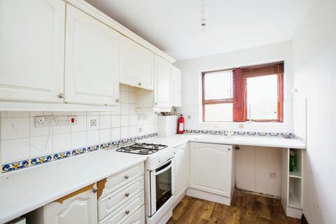 3 bedroom semi-detached house for sale, Fountain Court, Halifax HX2