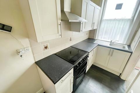 2 bedroom terraced house to rent, Corby Street, West Yorkshire HD2