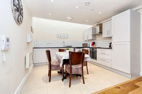 5 bedroom apartment for sale, Acre Lane, London SW2