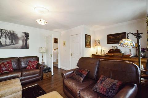 11 Beck Avenue, Dumfries, DG2 7BJ
