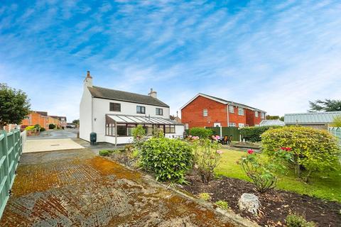 4 bedroom detached house for sale, Main Street, Goole DN14