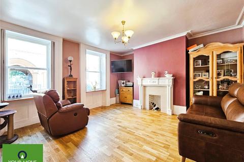 2 bedroom flat for sale, Chatham Street, Kent CT11