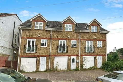 3 bedroom end of terrace house for sale, Calthorpe Mews, Rochester ME2