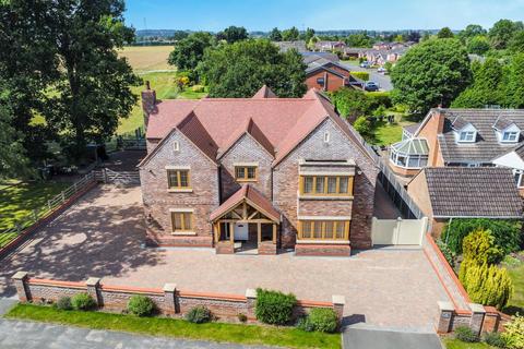 4 bedroom detached house for sale, Weston Lane, Bedworth CV12