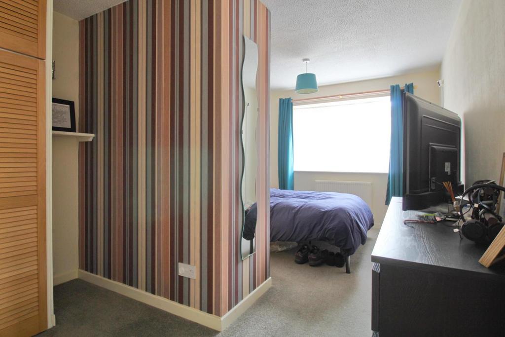 Bed 1 a EH.jpg