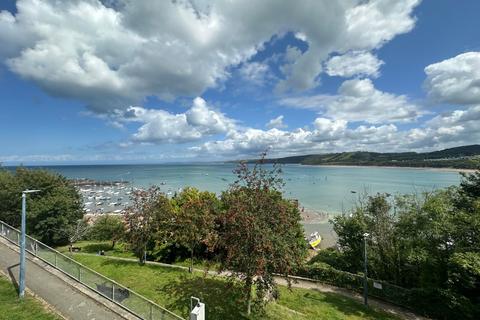 Hunters Lodge Glanmor Terrace, New Quay, SA45 9PS