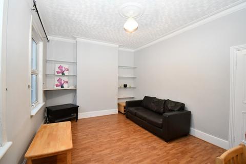 2 bedroom flat to rent, Ramsay Road, London, E7