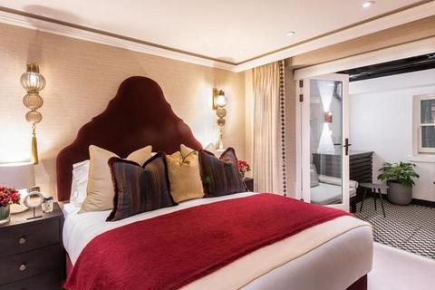 undefined, Prince of Wales Terrace, Kensington, London, W8