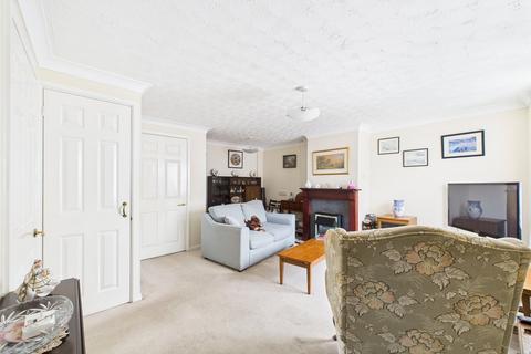 2 bedroom apartment for sale, Church Road, Churchdown, Gloucester, Gloucestershire, GL3