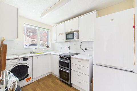 2 bedroom apartment for sale, Church Road, Churchdown, Gloucester, Gloucestershire, GL3