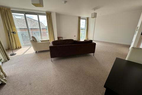 3 bedroom flat to rent, Queens Road, Nottingham, Nottinghamshire, NG2