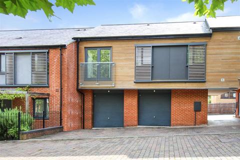 2 bedroom property for sale, Monkton Drive, Bordon