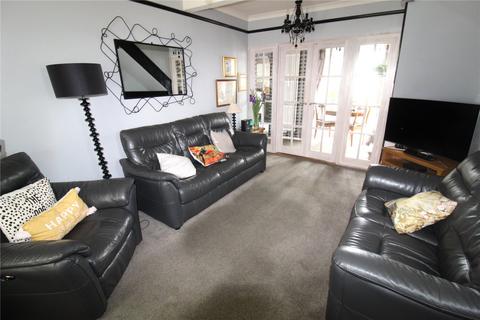 2 bedroom bungalow for sale, North Crescent, Southend-on-Sea, Essex, SS2