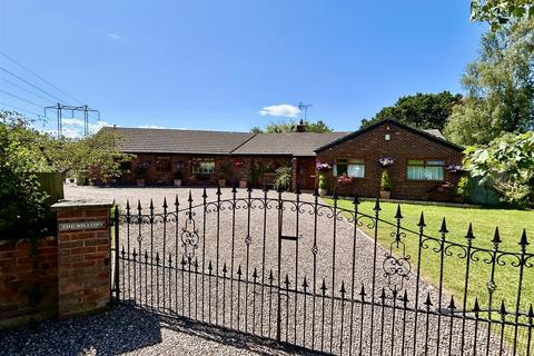 undefined, Chapel Lane, Threapwood