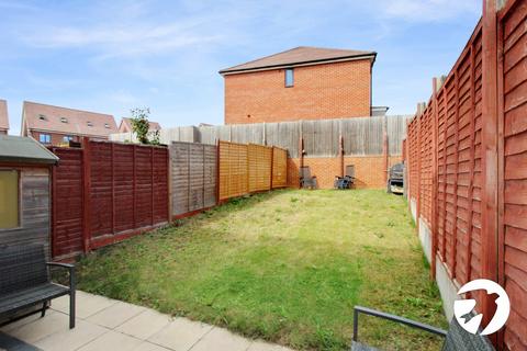 3 bedroom end of terrace house to rent, Swann Street, Castle Hill, Ebbsfleet Valley, Swanscombe, DA10