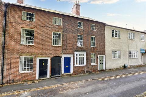 3 bedroom terraced house for sale, Clapgun Street, Castle Donington