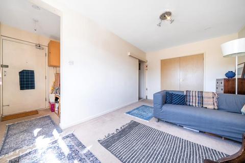 1 bedroom flat for sale, Newbury,  Berkshire,  RG14