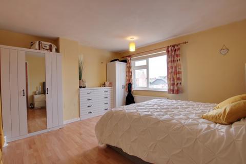 3 bedroom semi-detached house for sale, HOLBROOK ROAD, FAREHAM