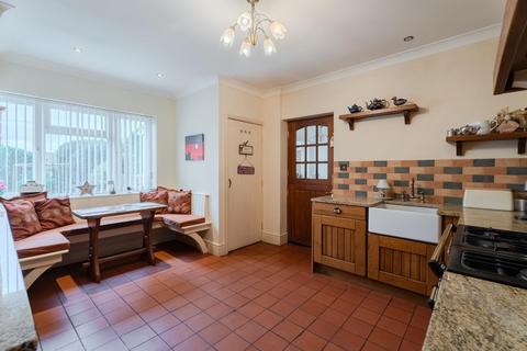 2 bedroom detached bungalow for sale, Lyndale, Jews Lane, Dudley