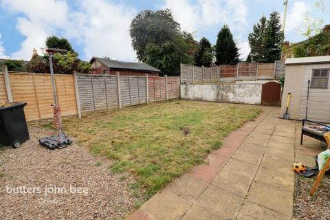 3 bedroom semi-detached house for sale, Badger Avenue, Crewe