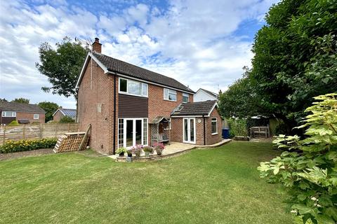 3 bedroom detached house for sale, St. Andrews, Ashleworth GL19