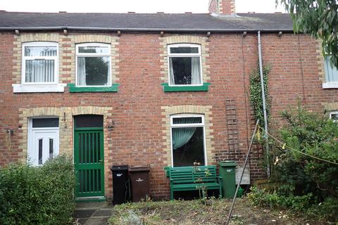 2 bedroom terraced house to rent, Milburn Road, Ashington