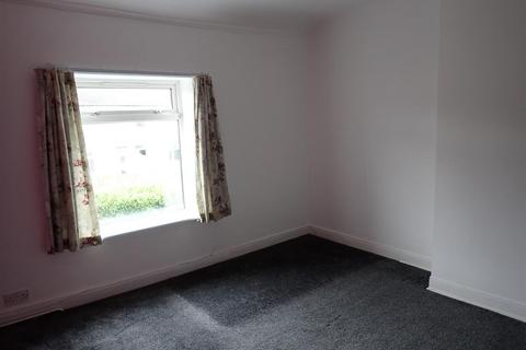 2 bedroom terraced house to rent, Milburn Road, Ashington