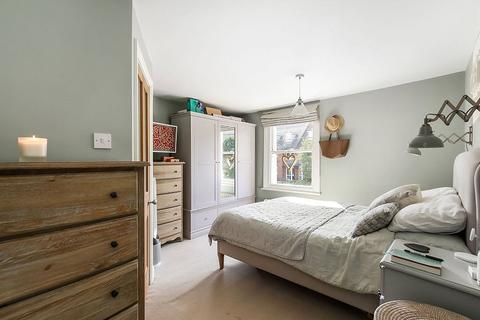 4 bedroom detached house for sale, Winchester Road, Romsey, Hampshire, SO51