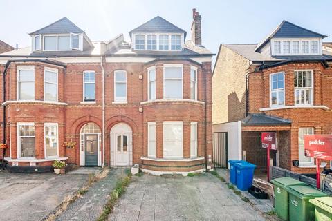 3 bedroom apartment for sale, Lordship Lane, East Dulwich, London, SE22