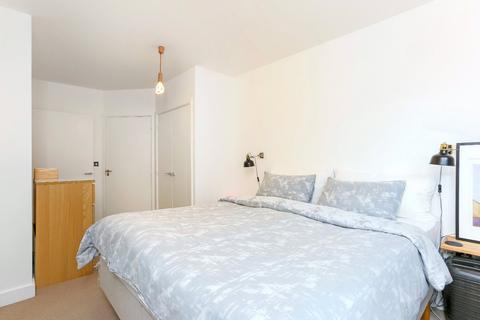 2 bedroom apartment for sale, Lee Street, Haggerston, London, E8