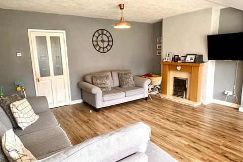 3 bedroom semi-detached house for sale, Wigston Lane, Aylestone, LE2
