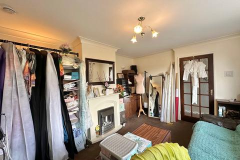 69 Ethelstan Crescent, Hereford, HR2 7HS