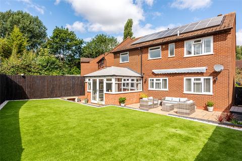 4 bedroom detached house for sale, Leafield Rise, Two Mile Ash, Milton Keynes, Buckinghamshire, MK8