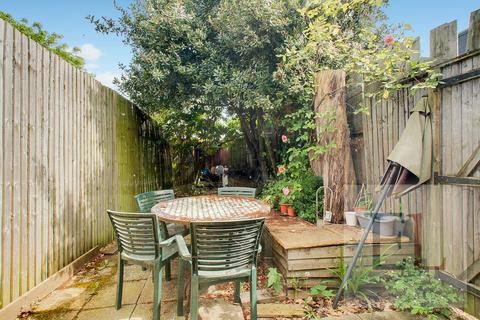 53 Wargrave Road, South Harrow, Harrow, HA2 8LL