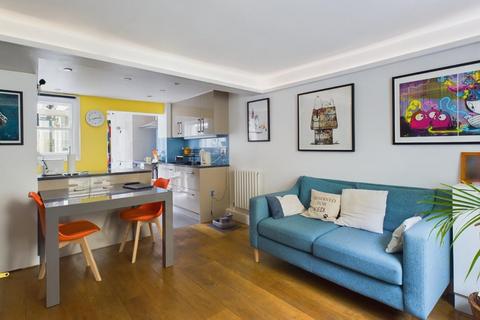 2 bedroom cottage for sale, Frederick Gardens, Brighton