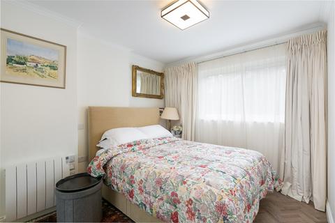 2 bedroom flat for sale, Lexham Gardens, London, W8