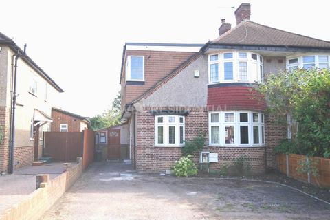 5 bedroom semi-detached house to rent, Matlock Way, New Malden