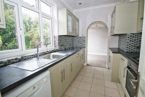 5 bedroom semi-detached house to rent, Matlock Way, New Malden