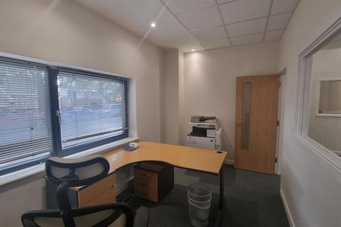 Office to rent, Acton Lane, Brent, london