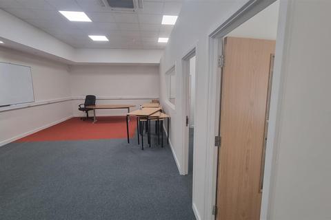 Office to rent, Acton Lane, Brent, london