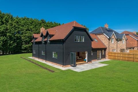 4 bedroom link detached house for sale, Byers Lane, Godstone RH9