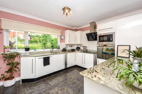 3 bedroom end of terrace house for sale, Hen Gei Llechi, Y Felinheli, Gwynedd, LL56