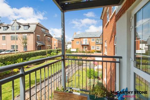 2 bedroom apartment for sale, Queen Elizabeth Place, Orchard Lane, Alton