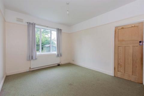 2 bedroom bungalow for sale, Ray Street, Maidenhead