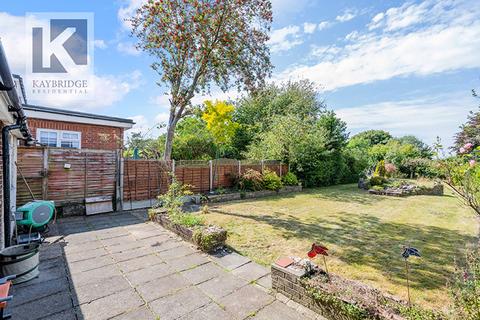 93 Ruden Way, Epsom, KT17 3LW