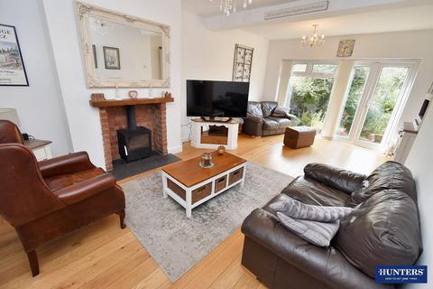 4 bedroom semi-detached house for sale, Leicester Road, Glen Parva, Leicester